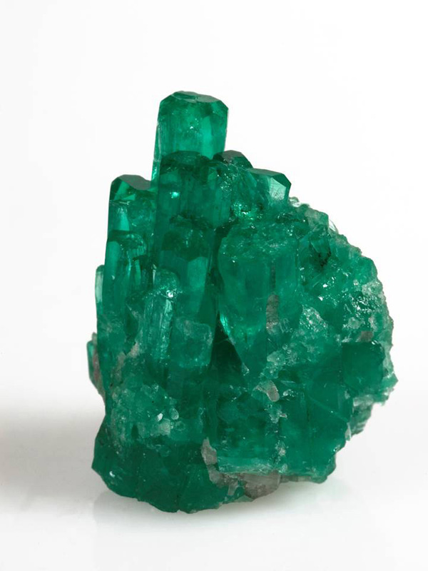 9. Mineral de esmeralda. Autor, Traleo