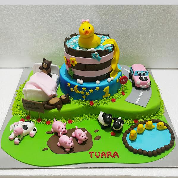 Cute Cake by Urvi Z