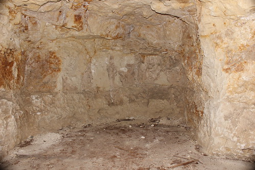 b france caves tunel grotte ruines friches troglodites sousterrains lieuxoublier