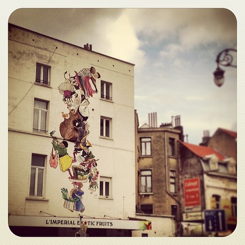 Dancing graffitis in Saint-Josse-ten-Noode, Brussels