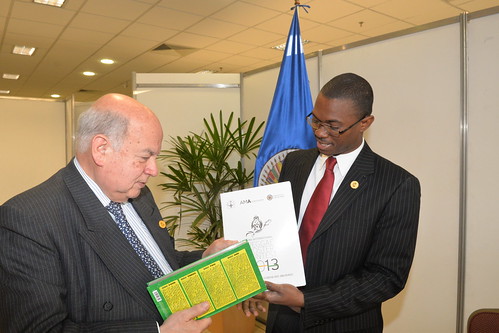 Secretary General receives the Minister of State of the Ministry of Foreign Affairs & Foreign Trade of Jamaica