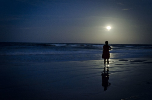 moon ocean water supermoon silhouette beach shadow