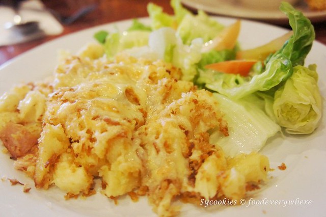 7.betty -Home style macaroni &cheese RM 15