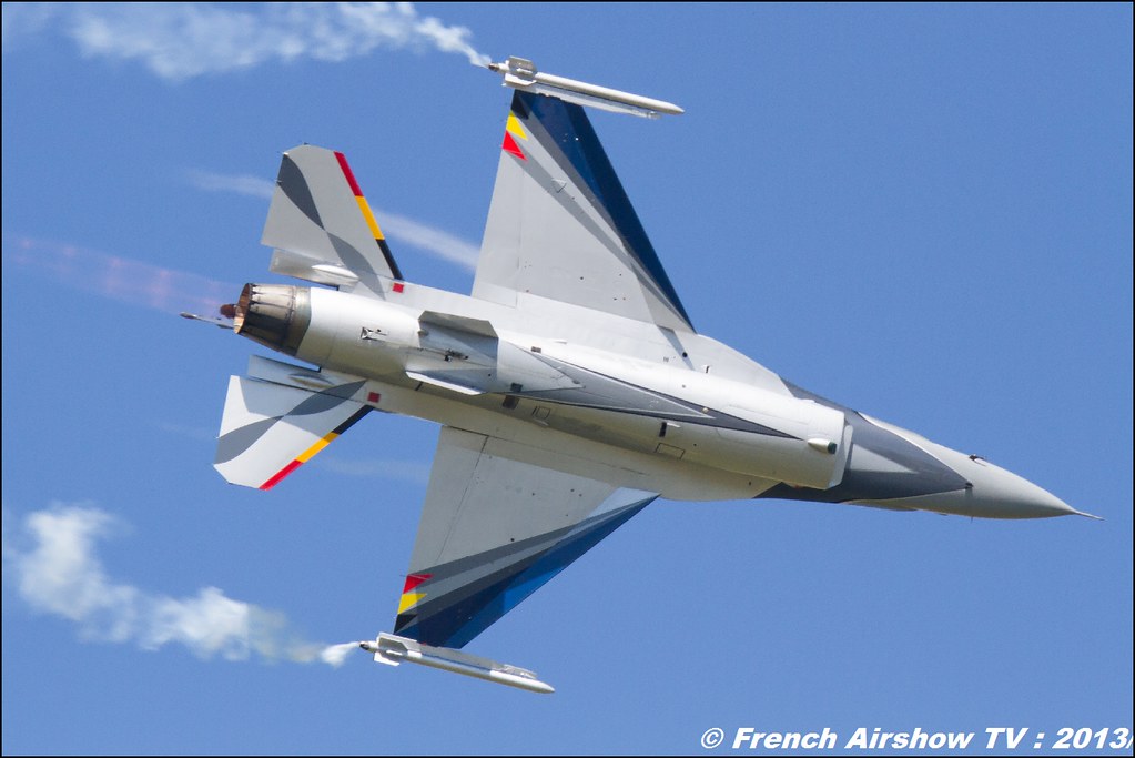 F-16 Solo Display Belge ,60 ans Patrouille de France , Meeting Aerien 2013