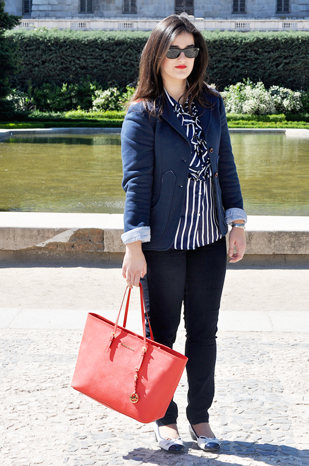 madrid palacio real fashion blogger spain, something fashion ralph lauren vilagallo blazer michael kors tote bag, traveling outfit casual college outfit