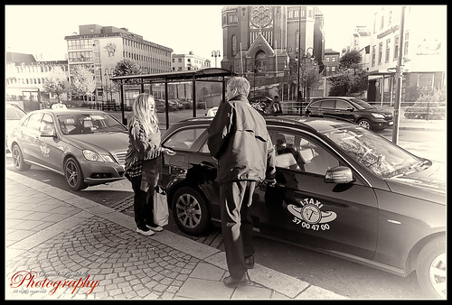 city portrait people bw norway canon eos norge blackwhite candid cab taxi service streetphoto taxidriver sørlandet cabdriver portrett arendal mercedez 600d austagder cs6 mygearandme {vision}:{outdoor}=086 {vision}:{car}=0639