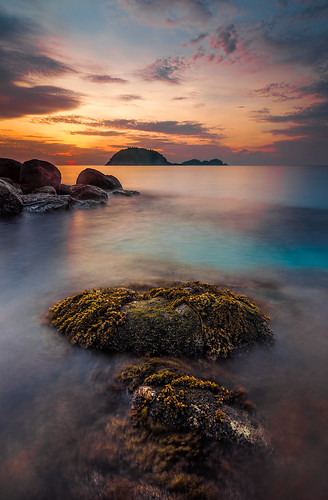 ocean longexposure sun seascape seaweed color beach water rock sunrise canon lee malaysia slowshutter algae terengganu singhray proglass 5dmarkii 1635f28mk2