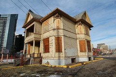 Calgary abandoned house 12 Ave SE and Macleod trail , Enoch Sales house