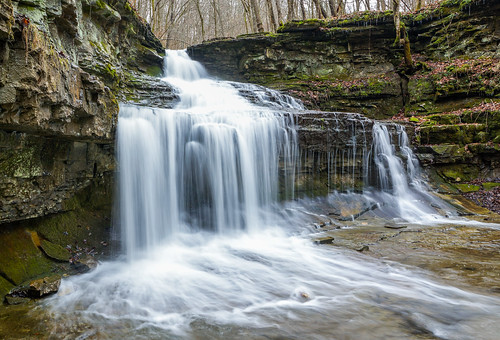 waterfall kentucky ky falls waterfalls limestone ravenrun ravenrunnaturesanctuary