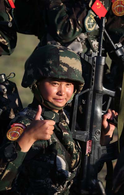 (3)CHINA-MONGOLIA INTERIOR-MILITARES-FUERZA ESPECIAL FEMENIL