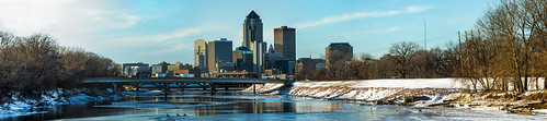 city winter urban panorama cold color skyline river midwest outdoor pano wide scenic iowa panoramic photowalk 2014 desmoinesisnotboring