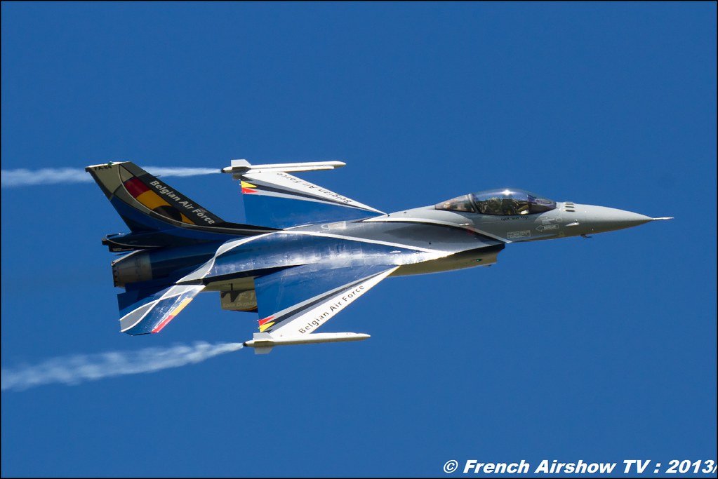 F-16 Solo Display Belge ,60 ans Patrouille de France , Meeting Aerien 2013