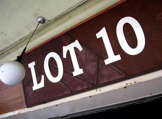 Lot 10