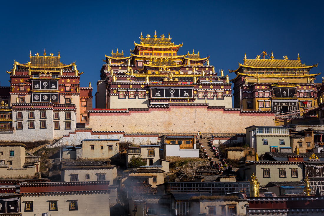 У ворот Тибета: Yading park, Shangri-La, а также Lijiang и красные земли Dongchuan