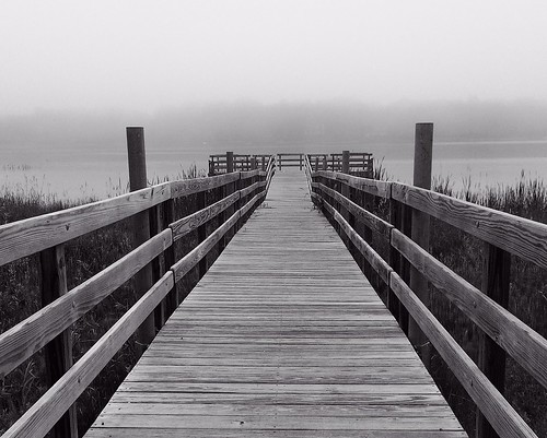 lake fog dock michigan eerie spooky moor ludington lincolnlake iphone5s