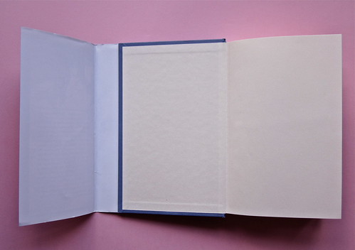 David Levithan, ogni giorno. Rizzoli 2013. Progetto grafico di copertina © Adam Abernethy. Verso del risvolto della p. di sovracop., prima e seconda carta di guardia (part.), 1