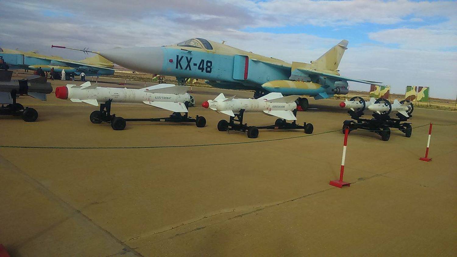 صور طائرات القوات الجوية الجزائرية [  Su-24MK2/MRK2/MPK  ] - صفحة 9 30646430074_b31d0d8d81_o