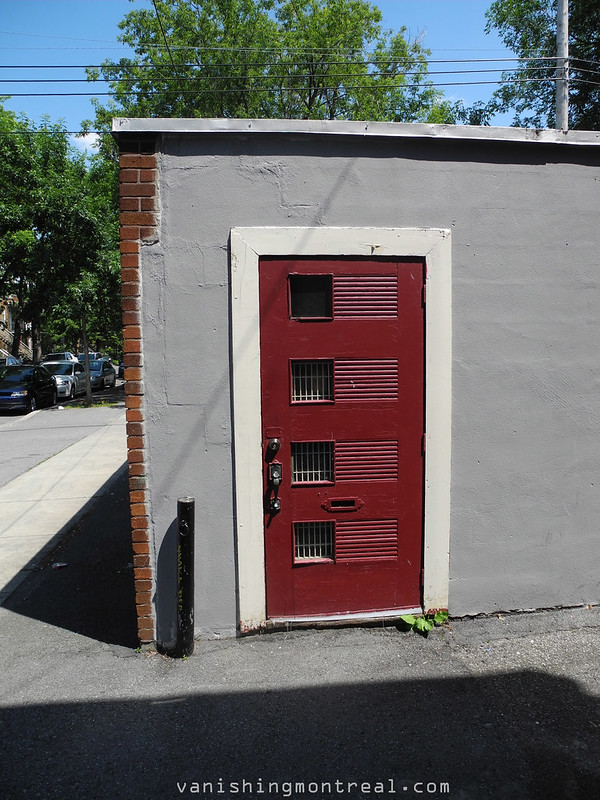 door (garage) on Melrose - Verdun 1