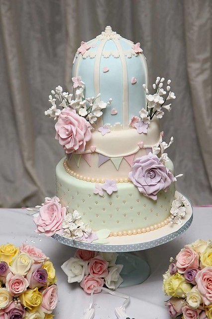 Vintage Wedding Cake by Alice White of Baked With Love by Alice