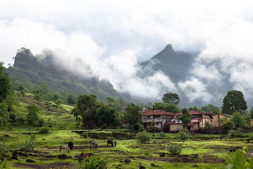 clouds village gad pinnacle khopoli moradi sulaka mruga mrugagad bheliv