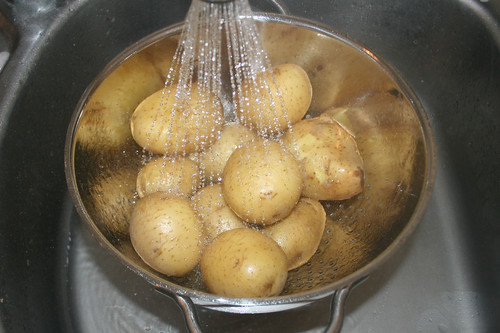 16 - Kartoffeln abgießen & abschrecken / Drain & refresh potatoes