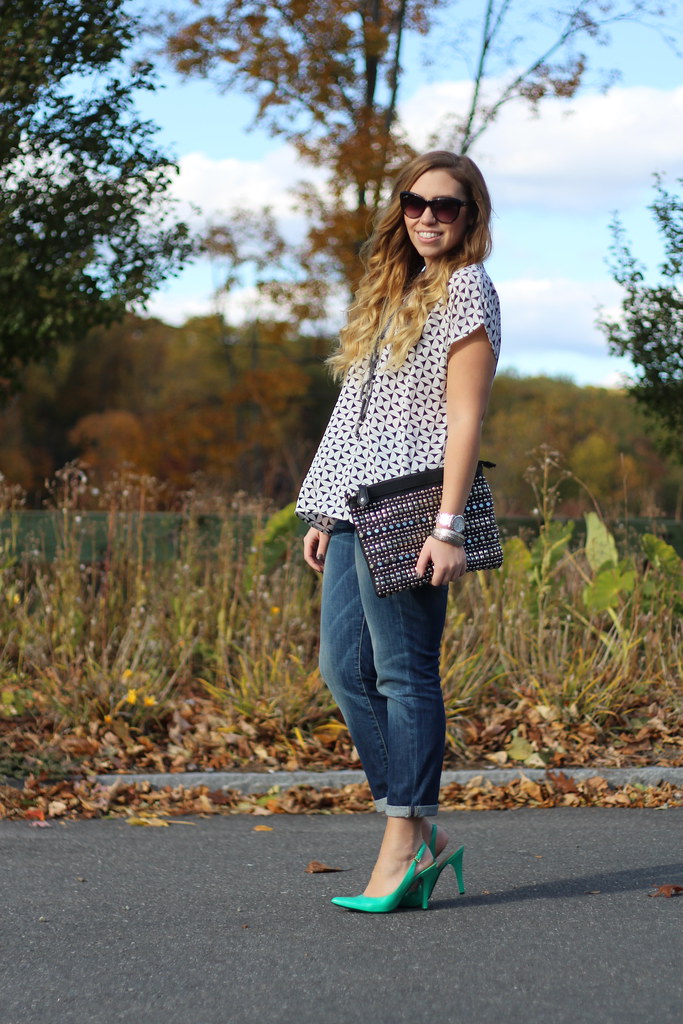 Living After Midnite: Go To October Boyfriend Jeans Outfit