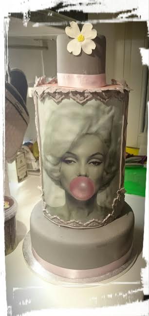 Marilyn Monroe Cake by Tamara Pettinacci