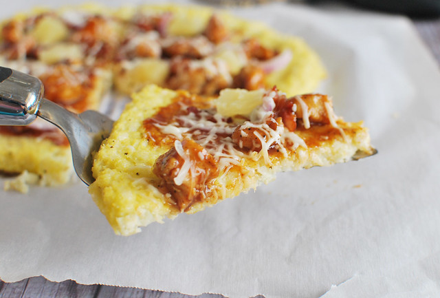 Cauliflower Pizza Crust - a healthy and low carb way to enjoy pizza! This is so delicious! 