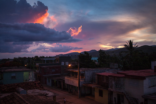 sunset clouds canon dawn cuba trinidad caribbean lastnight kuba worldtrip aroundtheworld ef2470mm28l casaparticular elsuizo 5dmarkii zaidbs aluarts