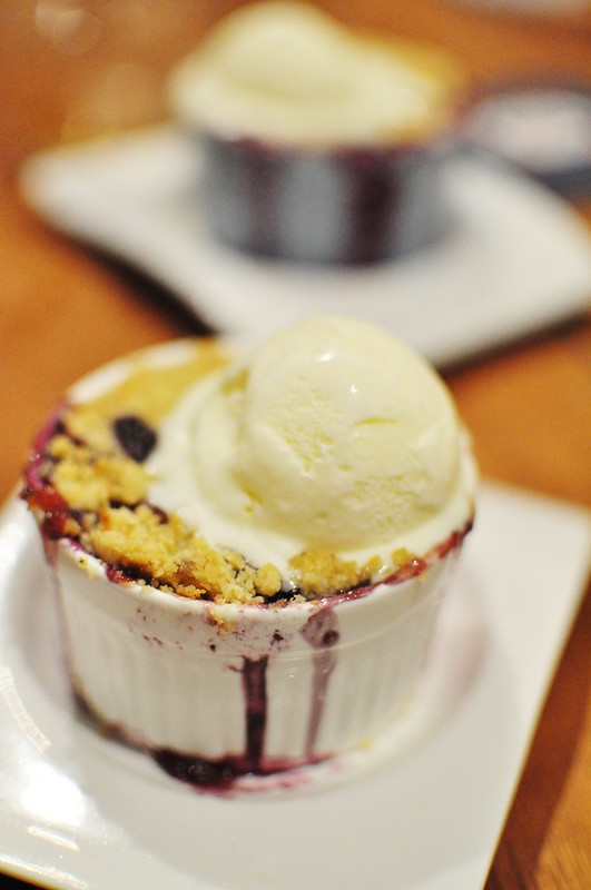 blueberry and banana crumble