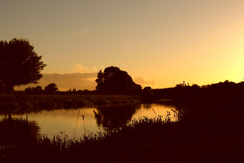 sunset reflection river golden countryside scenic goldenhour davidbailey