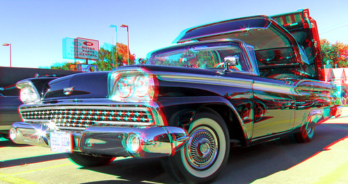 cars stereoscopic stereophoto anaglyph iowa siouxcity anaglyphs redcyan 3dimages 3dphoto 3dphotos 3dpictures stereopicture motorpartscentral0627 motorpartscentralcarshow