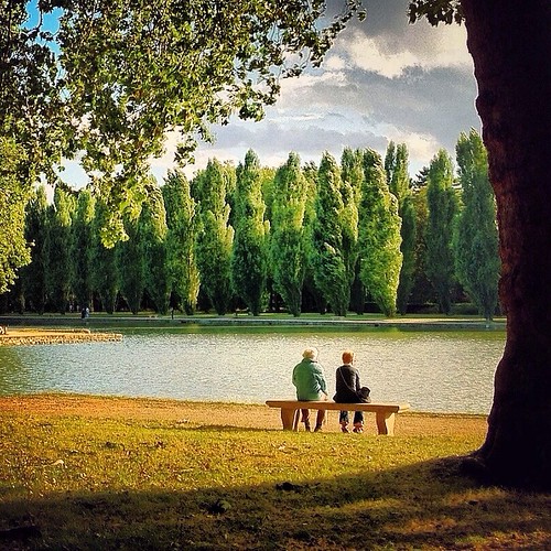 people france love square landscape photography couple quiet friendship memory romantic format iphone bourglareine stylelab vsco iphoneography instagram uploaded:by=flickrmobile flickriosapp:filter=nofilter ahuypham
