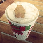 A well deserved gingerbread latte after a rather successful shopping trip