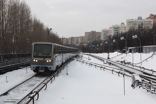Moscow Metro train at ground level near Пионерская (Pionerskaya) station
