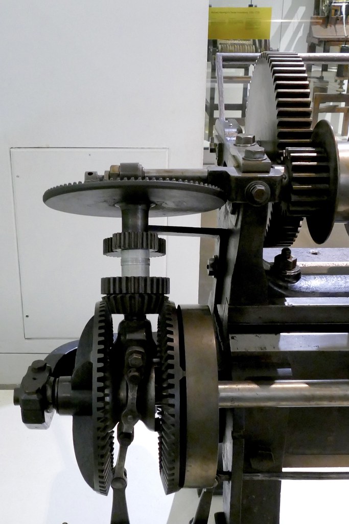 Old Centre lathe in Lond Science Museum