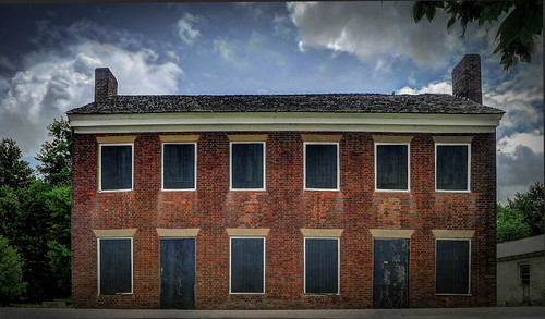 leica history inn historic kentuky bobbell smithland gaulthouse oncewashome