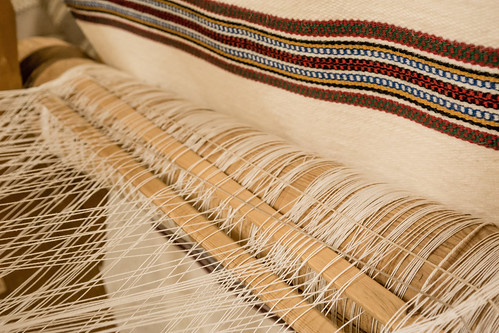 thread norway museum traditional norwegen arctic textile fabric cloth scandinavia weave loom finnmark sami karasjok riddoduottarmuseat