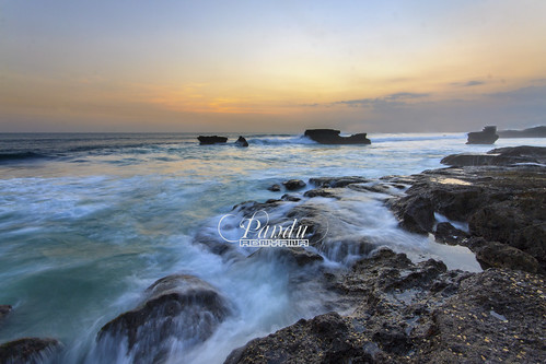 sunset bali beach rock indonesia landscape photography stream tour lot wave guide tanah melasti baliphotography balitravelphotography baliphotographytour baliphotographyguide