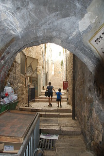 Los Cuarteles de Jerusalen. Despedida - A la búsqueda de la piedra antigua. (2)