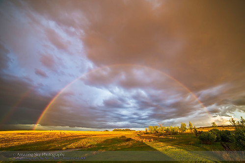 canada rainbow alberta prairie doublerainbow atmosphericphenomena