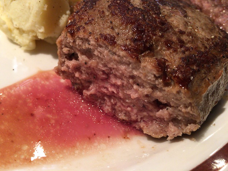 池袋西口Gottie's BEEF熟成肉ハンバーグ＆ステーキのハンバーグ