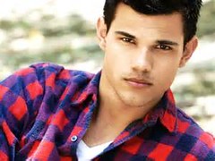 Name: Taylor Lautner
Age: 22
Nationality:American
Job: Actor
Movies: Twilight
Nickname: Jacob