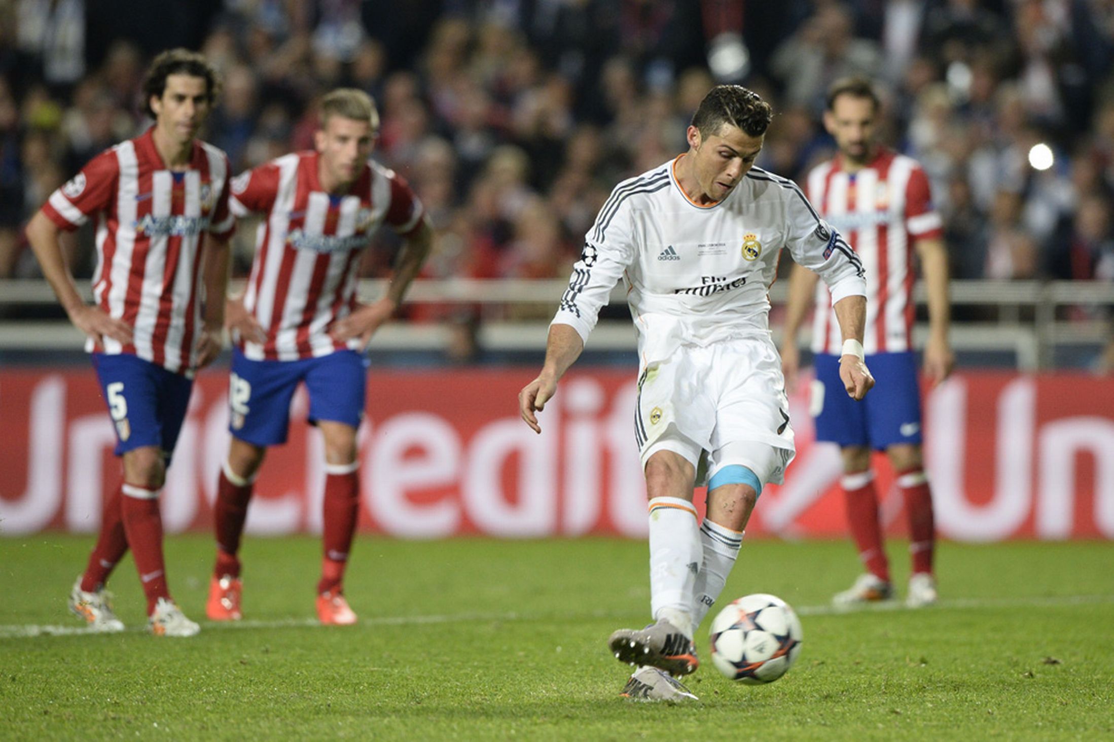 140524_ESP_Real_Madrid_v_Atletico_Madrid_4_1_POR_Cristiano_Ronaldo_scores