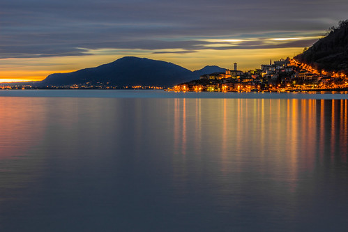 blue light sunset italy lake water canon island photography eos long tramonto ngc hour exposures monteisola 600d