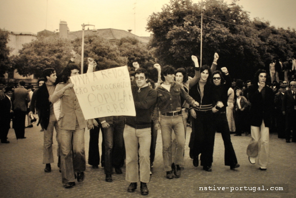 6 - 25 апреля 1974 года - революция гвоздик в Португалии - Каштелу Бранку