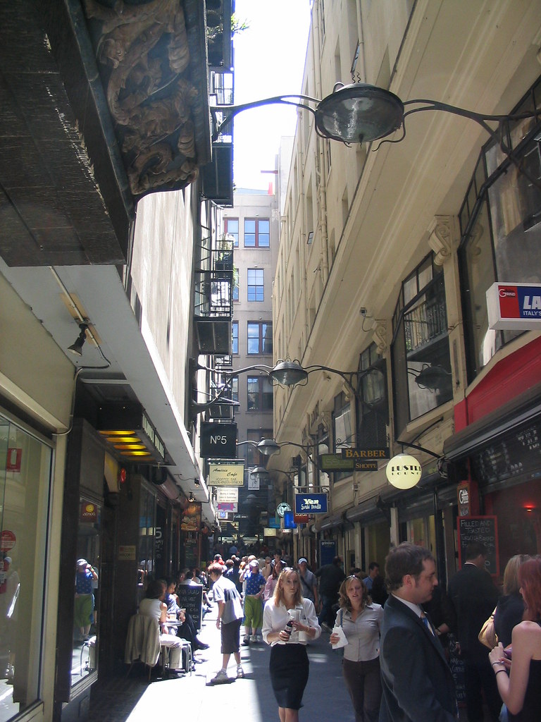 Centre Place, lunchtime (January 2004)