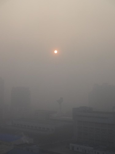 china morning winter sky sun white fog sunrise smog shanghai air gas pollution pm25 131206 haardous