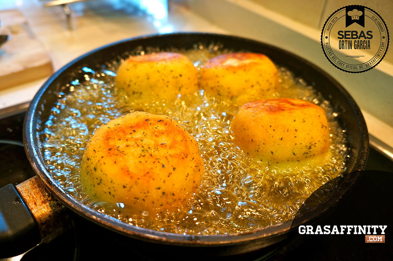Cómo hacer patatas rellenas de carne picada
