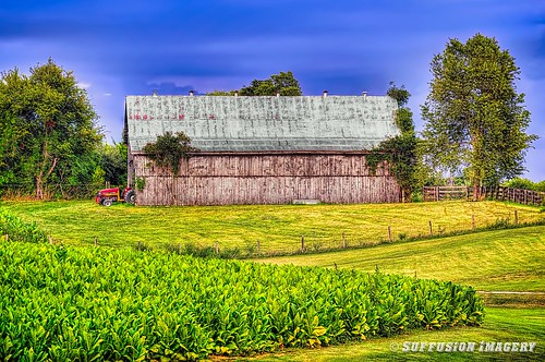 sunset tractor barn nikon unitedstates kentucky hdr bloomfield tabacco bardstown sigma70300mm d7000